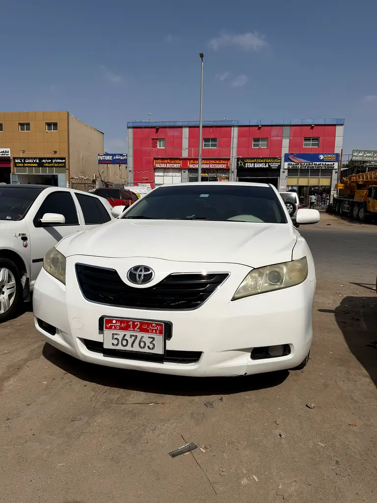 Toyota Camry 2008 — photo 1 of 7