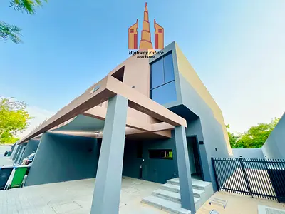 Modern Luxurious Corner 3bhk + Big Backyard + Master Bedroom in Robina Masaar