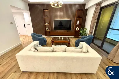 Upgraded | Large Layout | Open Plan