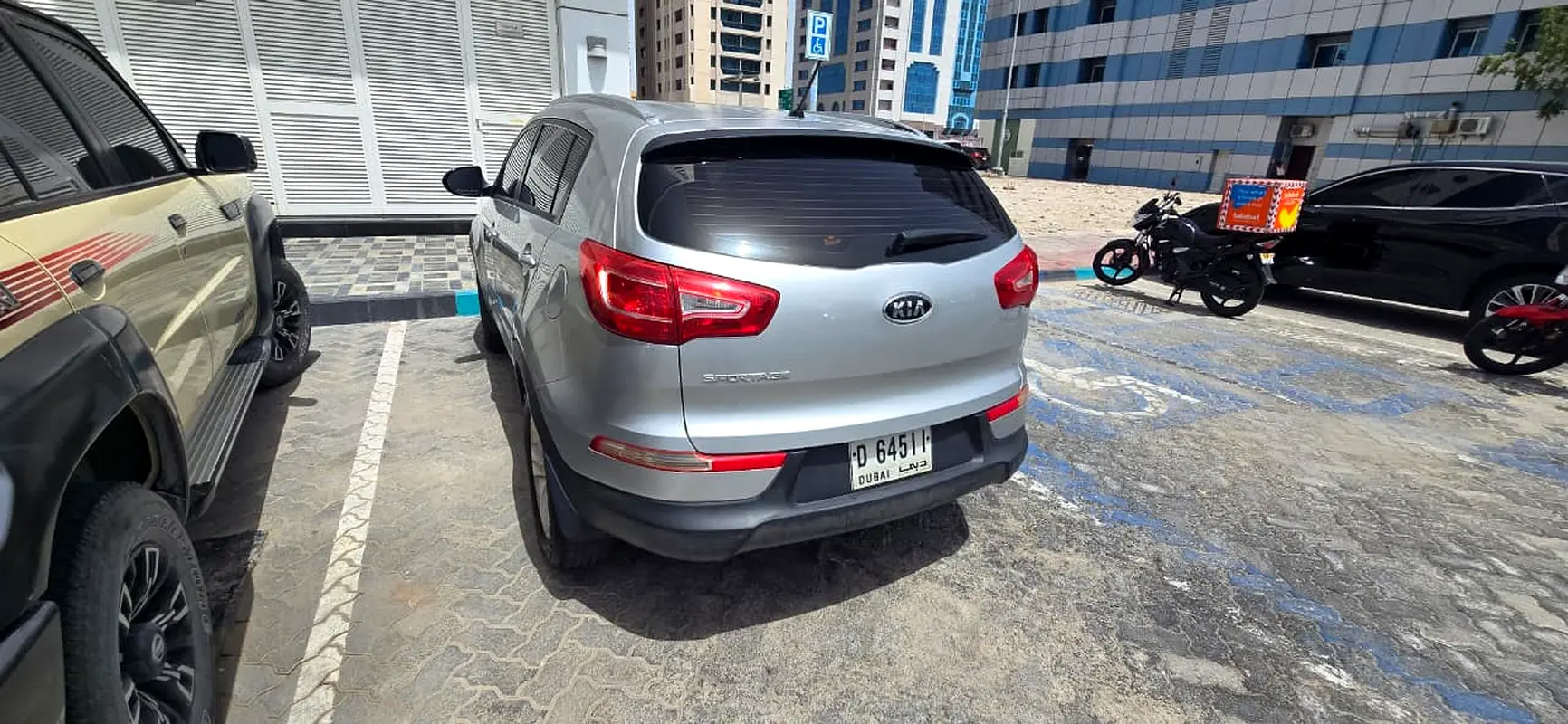 Kia Sportage 2012 — photo 1 of 7