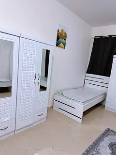 Executive Bed Space Available in Shabiya 10