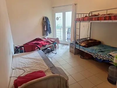 EXECUTIVE BEDSPACE AVAILABLE FOR BACHELORS NEAR ABUBAKER METRO STATION