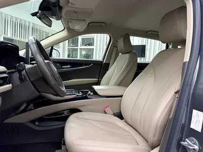2022 Lincoln NAUTILUS 照片 11