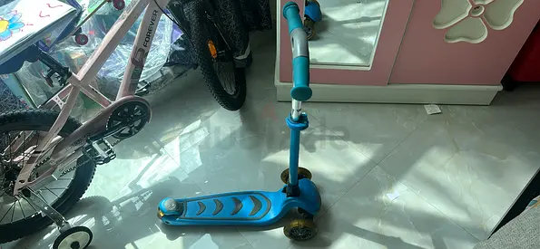 My childs blue 3-wheel scooter - good condition