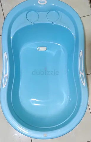 Baby bath tub