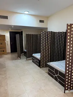 NEXT TO BUS STOP EXECUTIVE BED SPACE IN SILICON OASIS