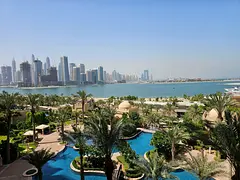 Premium 2-Bedroom Apartment in Palm Jumeirah with Spectacular Sea Views