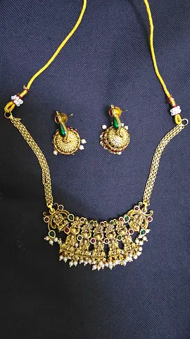 Gold-tone maang tikka set with matching earrings