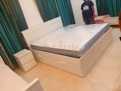 IKEA brimness king size bed with headboard+ 4 big storage drawers underneath with IKEA mattress