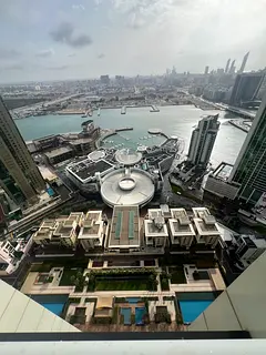 Rent 2 bedrooms apartment - marina square - high floor