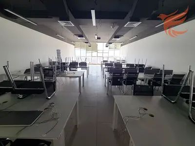 1171 sqft office for rent | Prime location