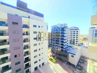 Spacious 1bhk near to park area near to Metro station