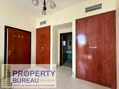 شقة بغرفة نوم واحدة | إطلالة على الجامعة بلوك C | شرفة مع إطلالة مفتوحة على المدينة