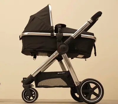 Mothercare 4 wheels journey stroller cum bassinet