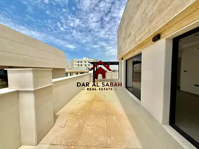 BRAND NEW HUGE PENTHOUSE 2BR WARDROBE BOTH MASTER ROOM