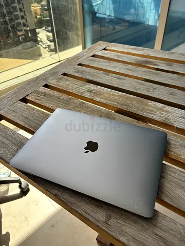 Apple MacBook Air M1 2020 – Excellent Condition