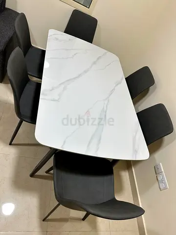 Compact yet spacious design, ideal for apartments and small dining spaces.