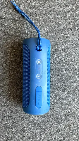 JBL Flip 4 portable Bluetooth speaker Waterproof