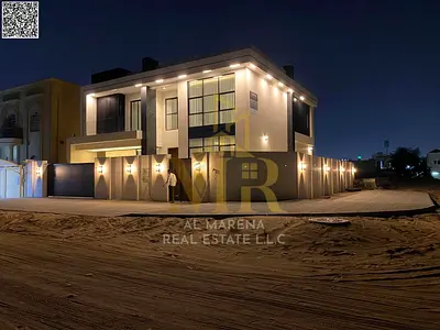 A villa with personal finishes, including electricity, water and air conditioning, located on a main street, close to all services, freehold ownership