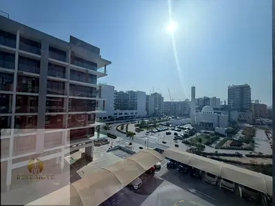 Modern layout II Prime location II Ready to move