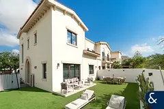 3 Beds | Vacant | Single Row | Corner Unit