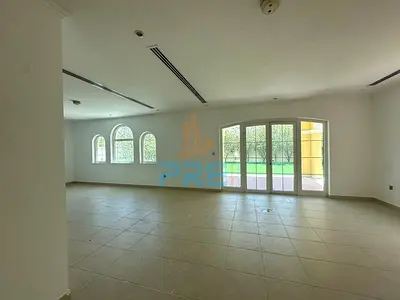 3BR Large Legacy Villa I Private Landscaped Garden I Vacant