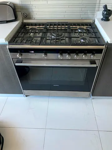 Siemens iQ 700 90x60cm 5burner top gass oven electric cooker FREE Delivery