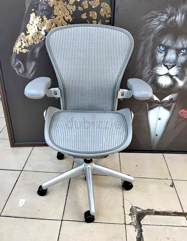 Selling Herman miller chair