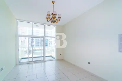 Spacious | Kitchen Equipped |Low Floor