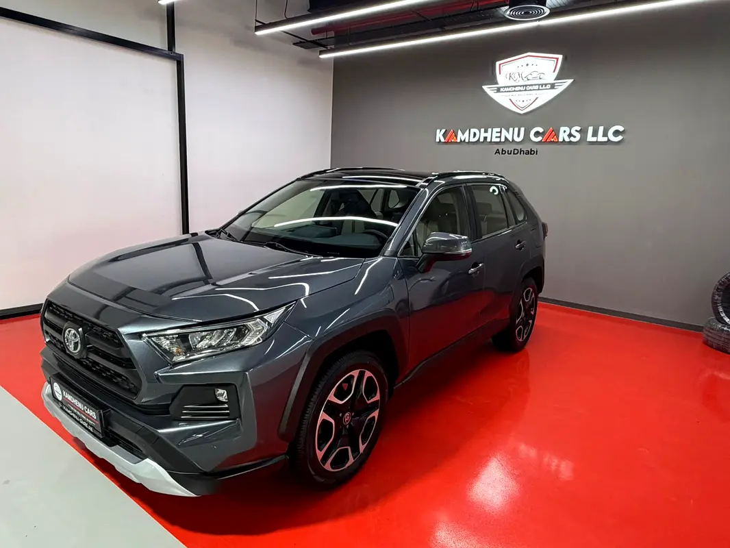 Toyota Rav 4 2021 — photo 1 of 14
