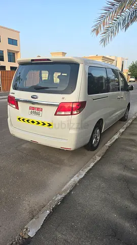 2022 JAC M4 GCC - Agency Maintained - Excellent Condition - 9 Seater