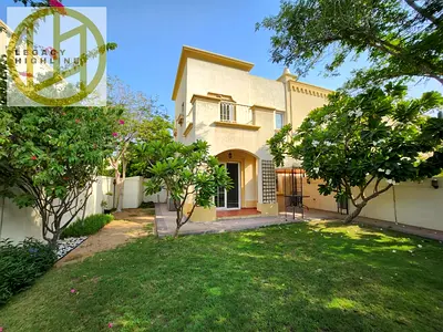 FULLY UPGRADED 4E - WITH MAINTANANCE CONTRACT - FULL PRIVACY