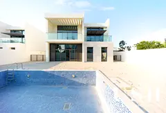Corner Plot | Genuine Resale | Ready Villa