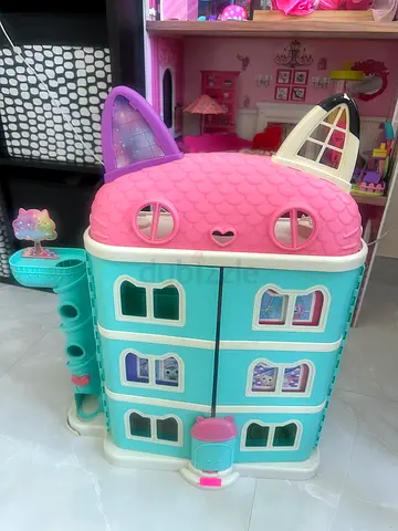 Gabby Doll House- Themed Dollhouse Playset - Good Condition