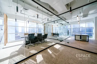 Prime Location | Vacant | Corner Unit