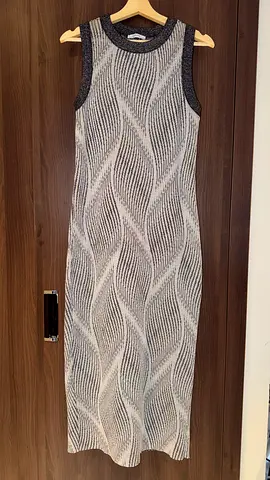 Zara Basic Knit Midi Dress – Size M