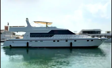 يخت في ابوظبي للبيع