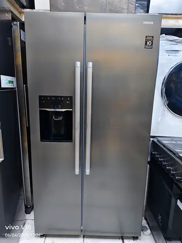 Free delivery Samsung Side-by-Side Fridge Water Dispenser with ice maker- Good Working Condition