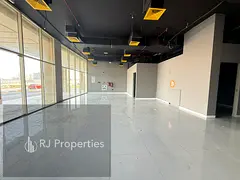 On the road luxury showroom very prime lecation business area ready to move only jest 210k