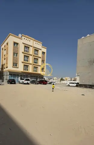 اقل سعر في السوق 530 الف درهم فقط ارض تجاريه في مويلح تجاريه تصريها ارضي و اربع طوابق