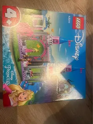 FLASH SALE BRAND NEW LEGO 43211 DISNEY AURORA CASTLE