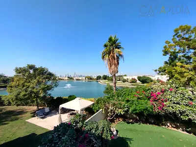 Large Corner Plot | Lake View | 3E