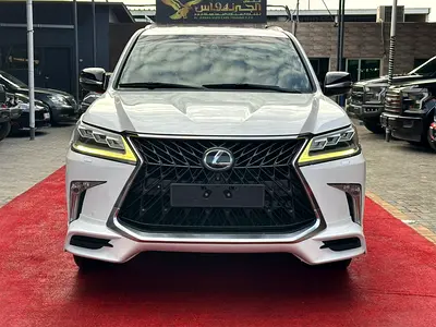 Lexus LX 570 Sport 2019 - GCC Specs - Pristine Condition