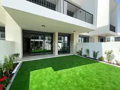 Vacant | Single row | Great Location | Call Now