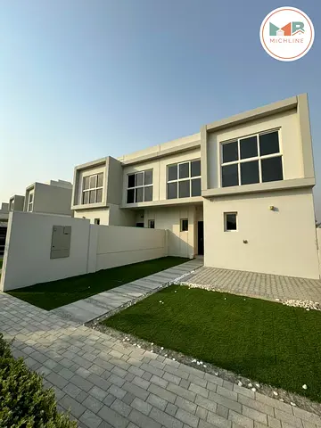 Spacious / Ideal Location & Modern Amenities| Maid -Semi Detached Villa