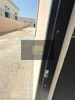 Available for annual rent: a warehouse with a showroom, equipped with 230 kW electricity.