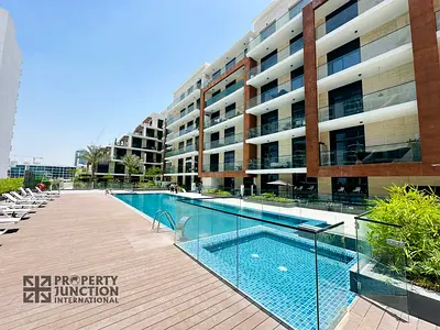 Fully furnished Large studio / Swimming pool view