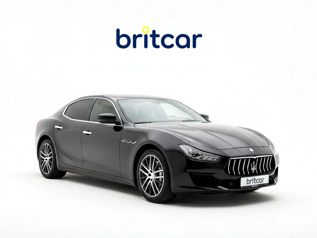 Maserati Ghibli 2019 — photo 1 of 17