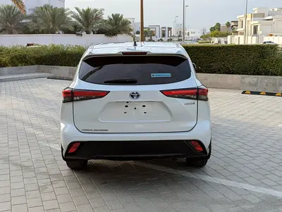 صورة 17 لـ 2022 Toyota HIGHLANDER