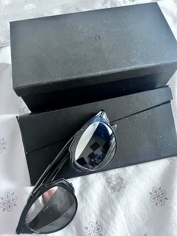 Dior shades